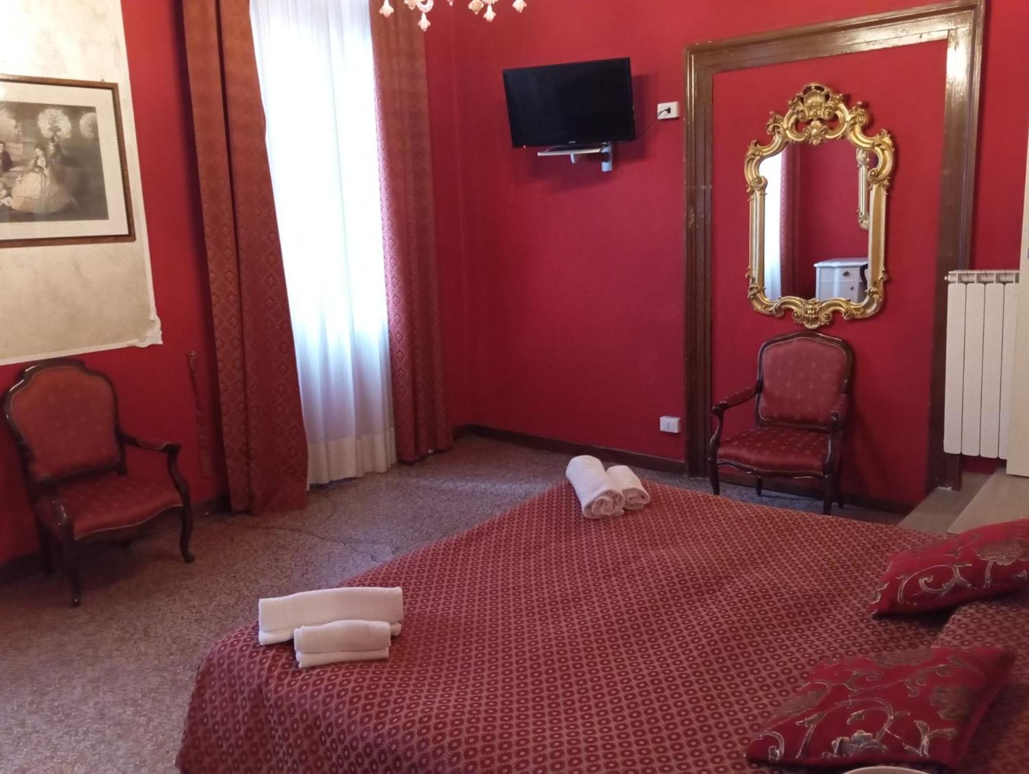 Palazzo Lion Morosini - Check In Presso Locanda Ai Santi Apostoli Venesia Bagian luar foto